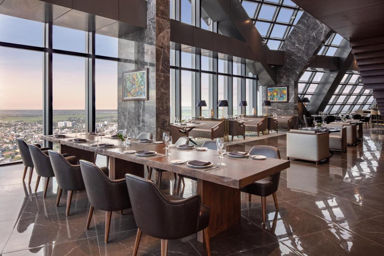 فندق فينبيرل هوى هوي المظهر الخارجي الصورة The 360° Restaurant