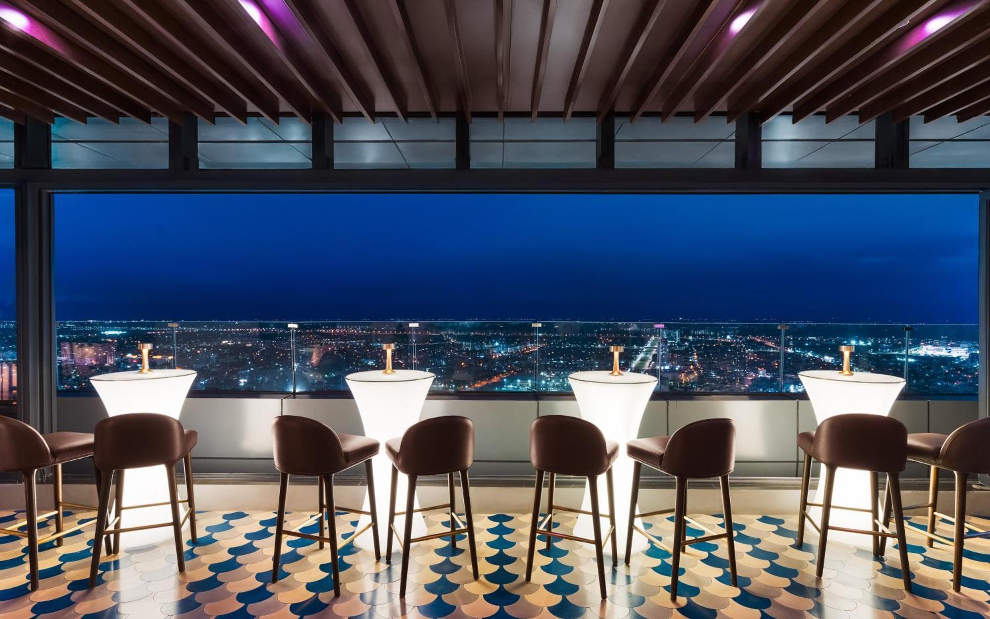 فندق فينبيرل هوى هوي المظهر الخارجي الصورة Sky Bar